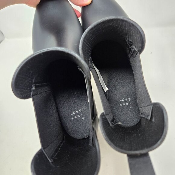 a new day Black Chelsea Ankle Rain Boots Size 11 With Elastic Gussets & Pull Tab - Picture 8 of 10